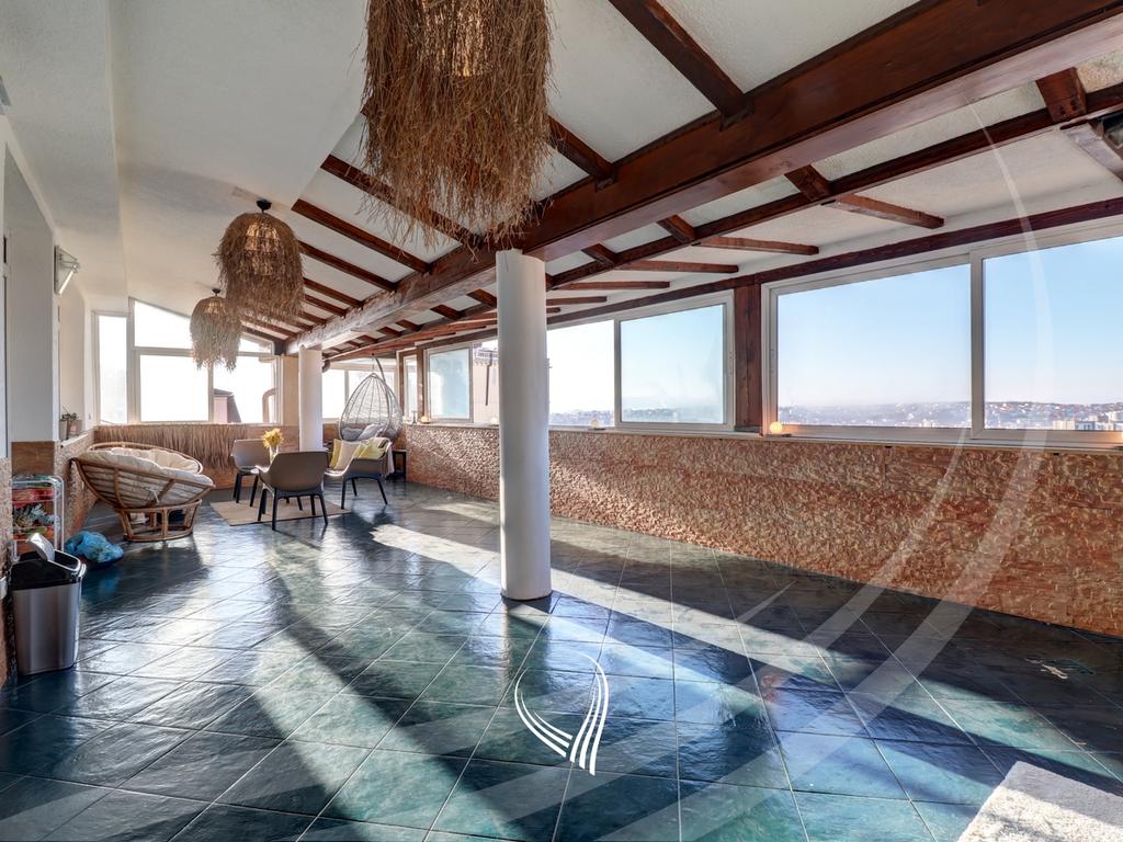 Penthouse 155.16m2 me qira në lagjen Aktash9