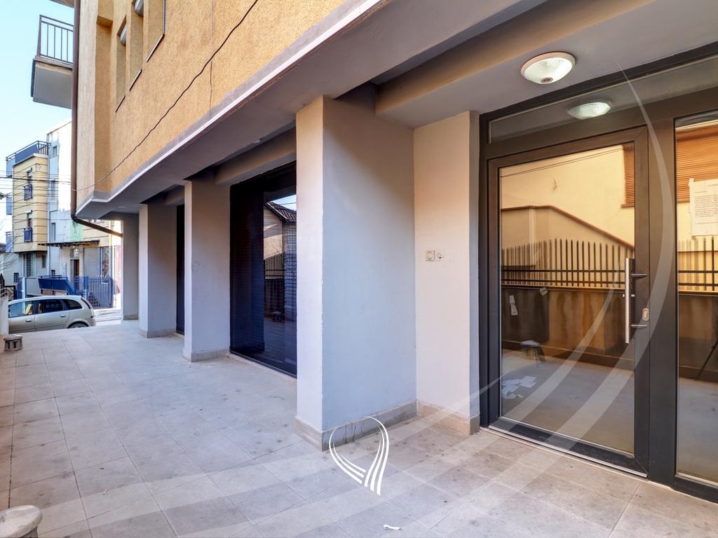 Penthouse 155.16m2 me qira në lagjen Aktash17