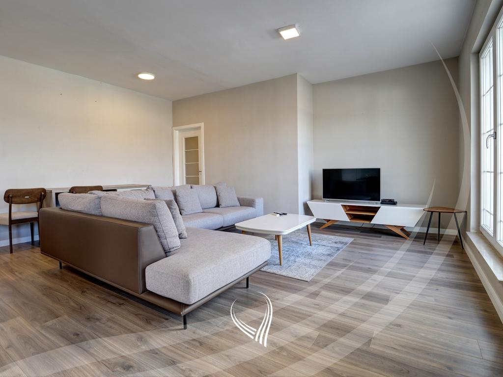 Penthouse with 3 bedrooms for rent in the Qafa neighborhood