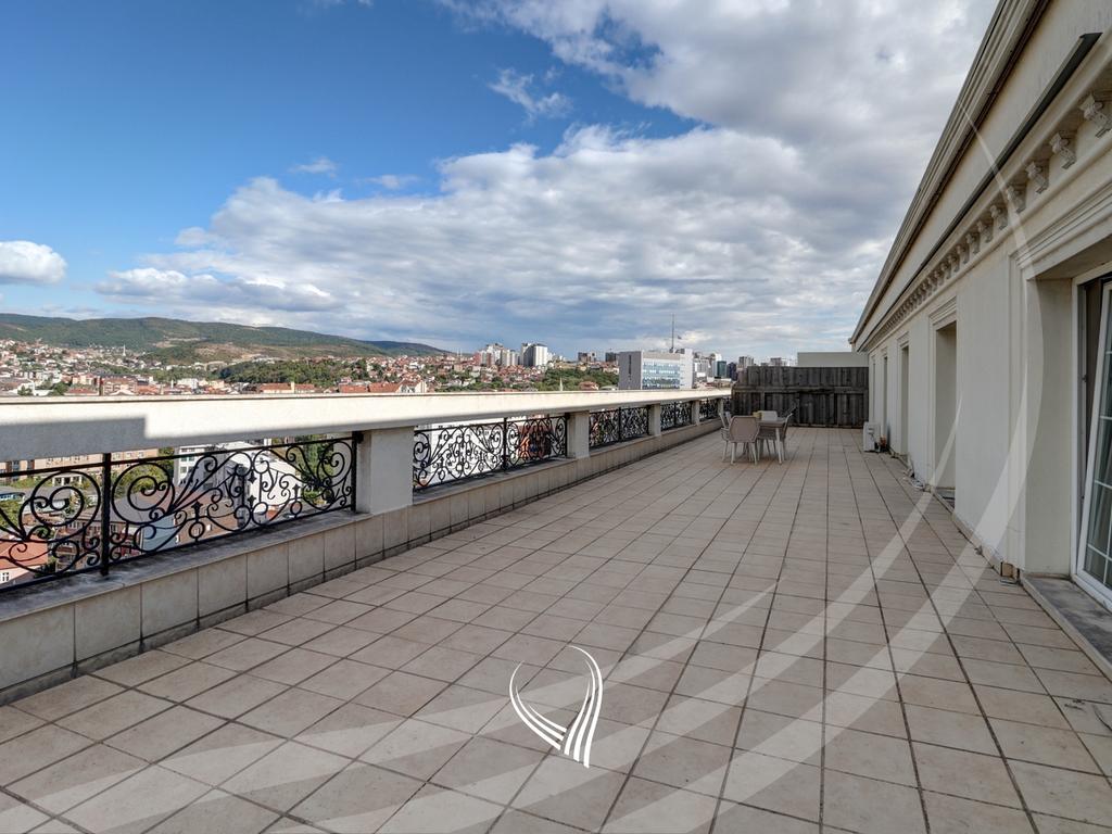 Penthouse with 3 bedrooms for rent in the Qafa neighborhood10