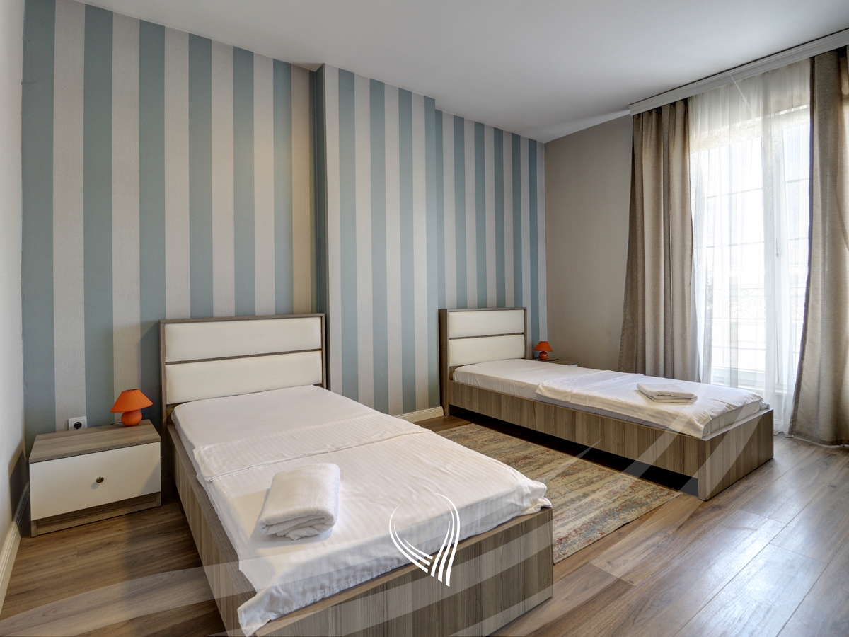Penthouse with 3 bedrooms for rent in the Qafa neighborhood7
