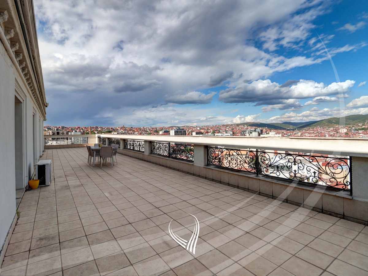 Penthouse with 3 bedrooms for rent in the Qafa neighborhood9