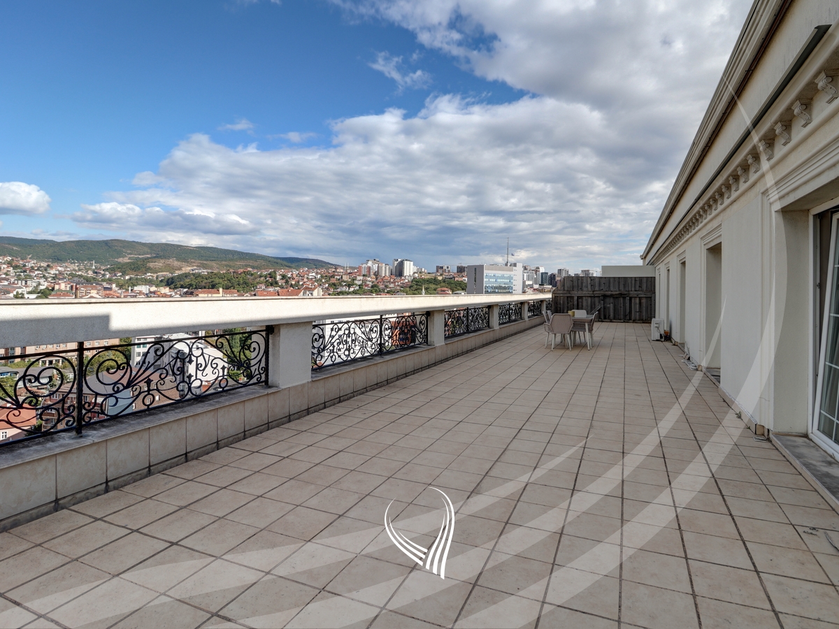 Penthouse with 3 bedrooms for rent in the Qafa neighborhood10