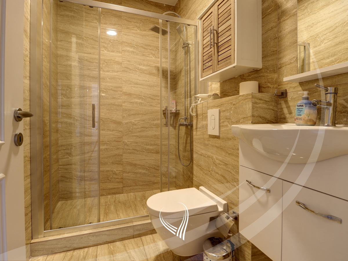 Penthouse with 3 bedrooms for rent in the Qafa neighborhood11