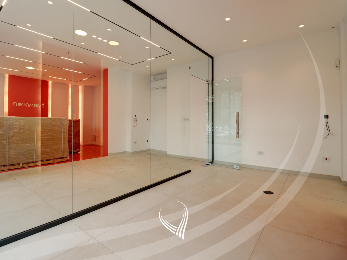 135m2 commercial space for rent in the Arbëria neighborhood – Dragodan1