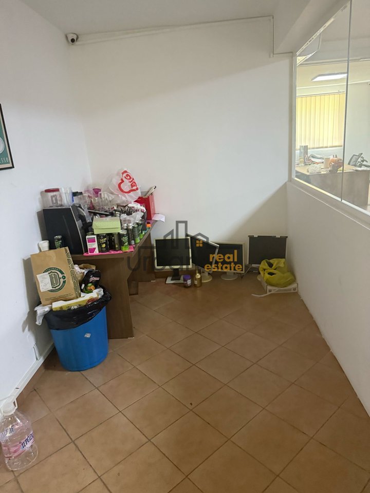For Rent, Business Environment, Kavajës Street, Tirana - €800 | 120 m²