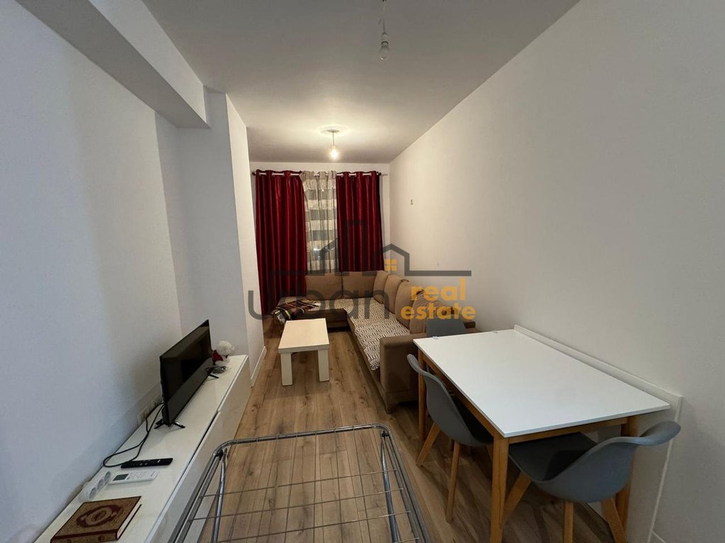 urbanrealestate.al
