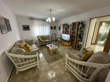 Shitet, Apartament 3+1+2, Brryli, Tiranë - 150,000€ | 99.2 m²