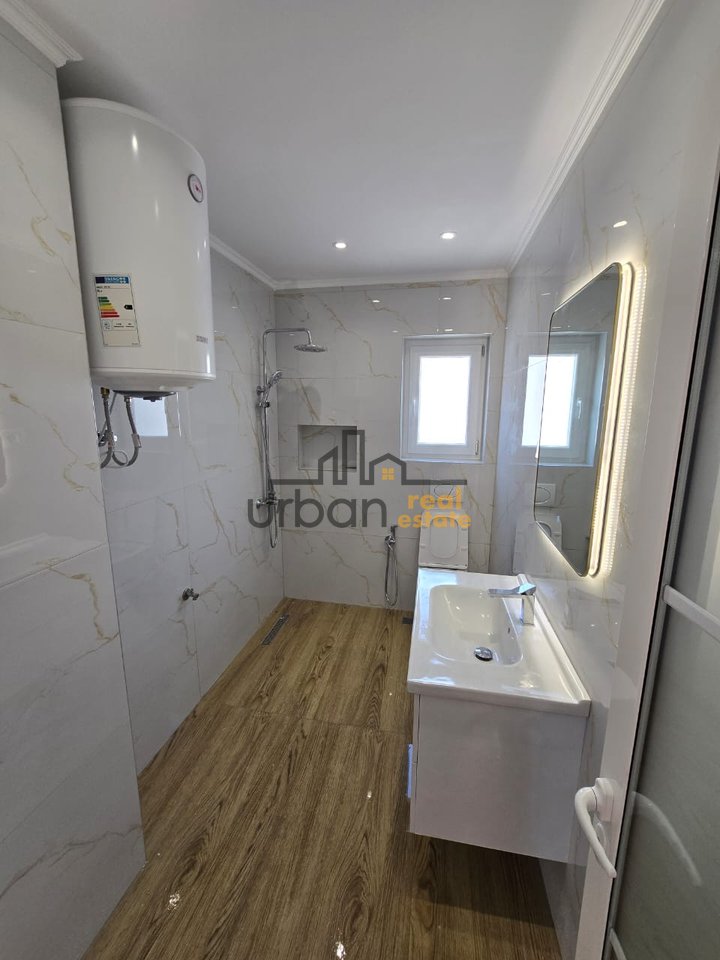 Appartamento 2+1 in vendita in via Bardhyl, Tirana - €145.000 | 77 m²