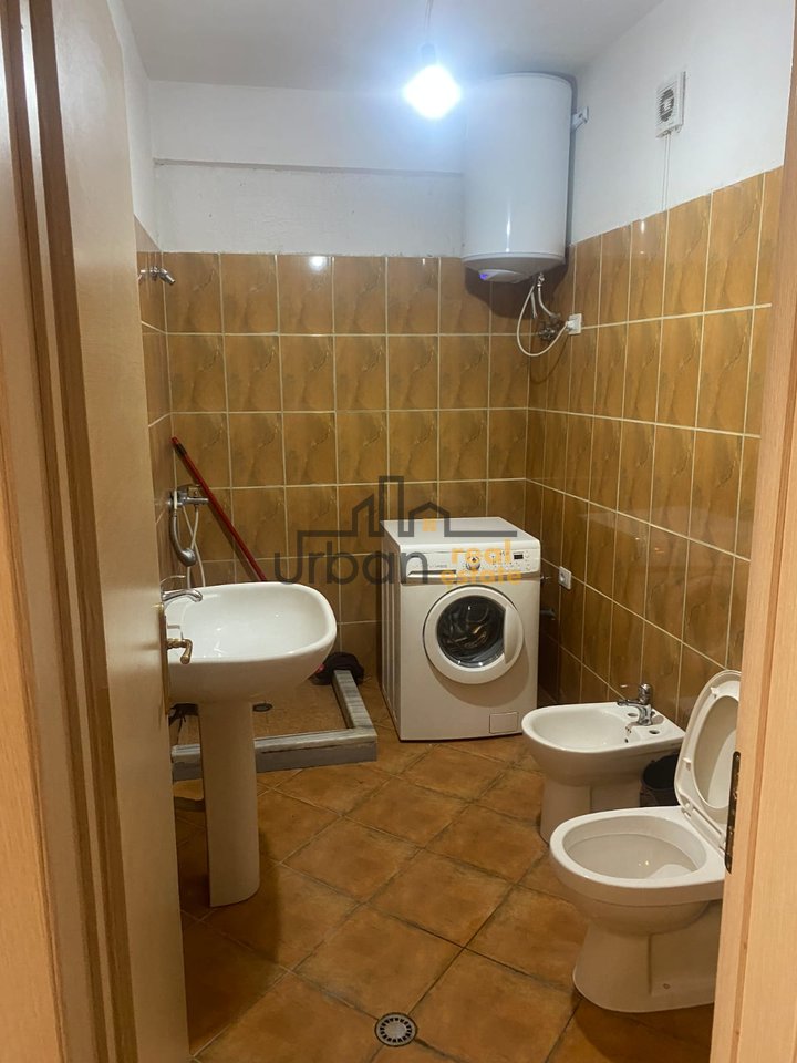 Qera Apartament 1+1 te Fresku, Tiranë - 300€ | 68 m²