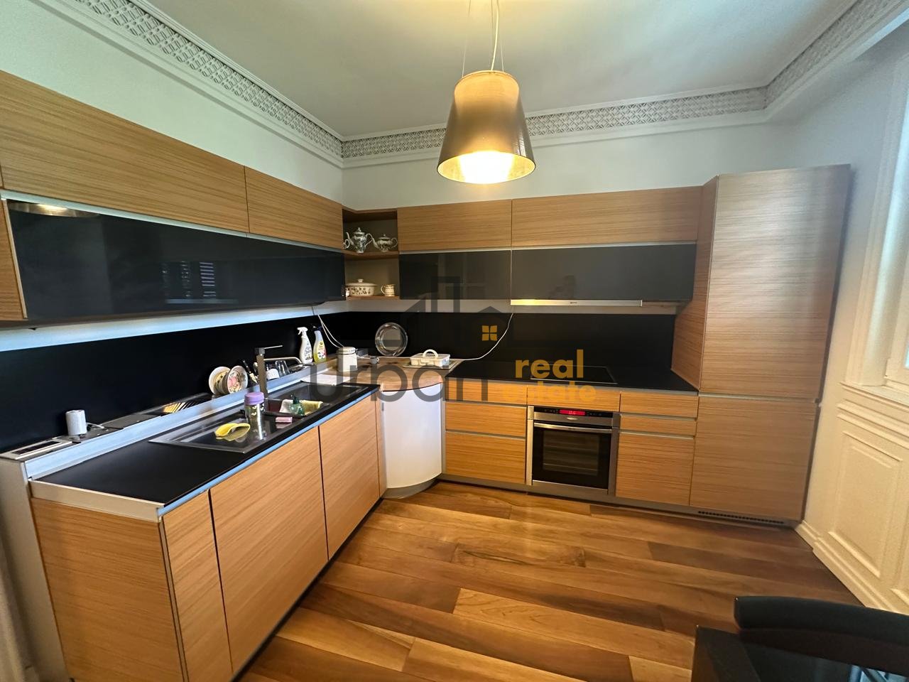 Qera, Apartament 1+1+ Ambient gatimi, Pazari i Ri, Tiranë - 700€ | 75 m²