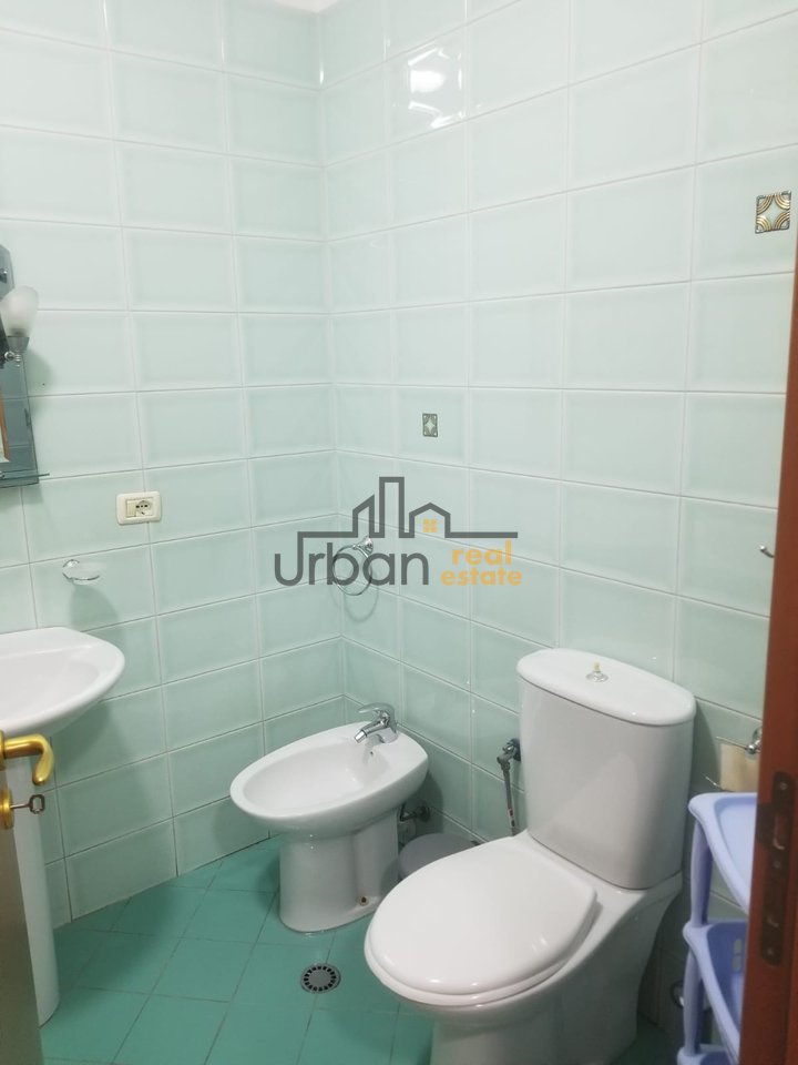 In affitto, Appartamento 3+1+2, Via Kavaja, Tirana - 800€ | 125 m²
