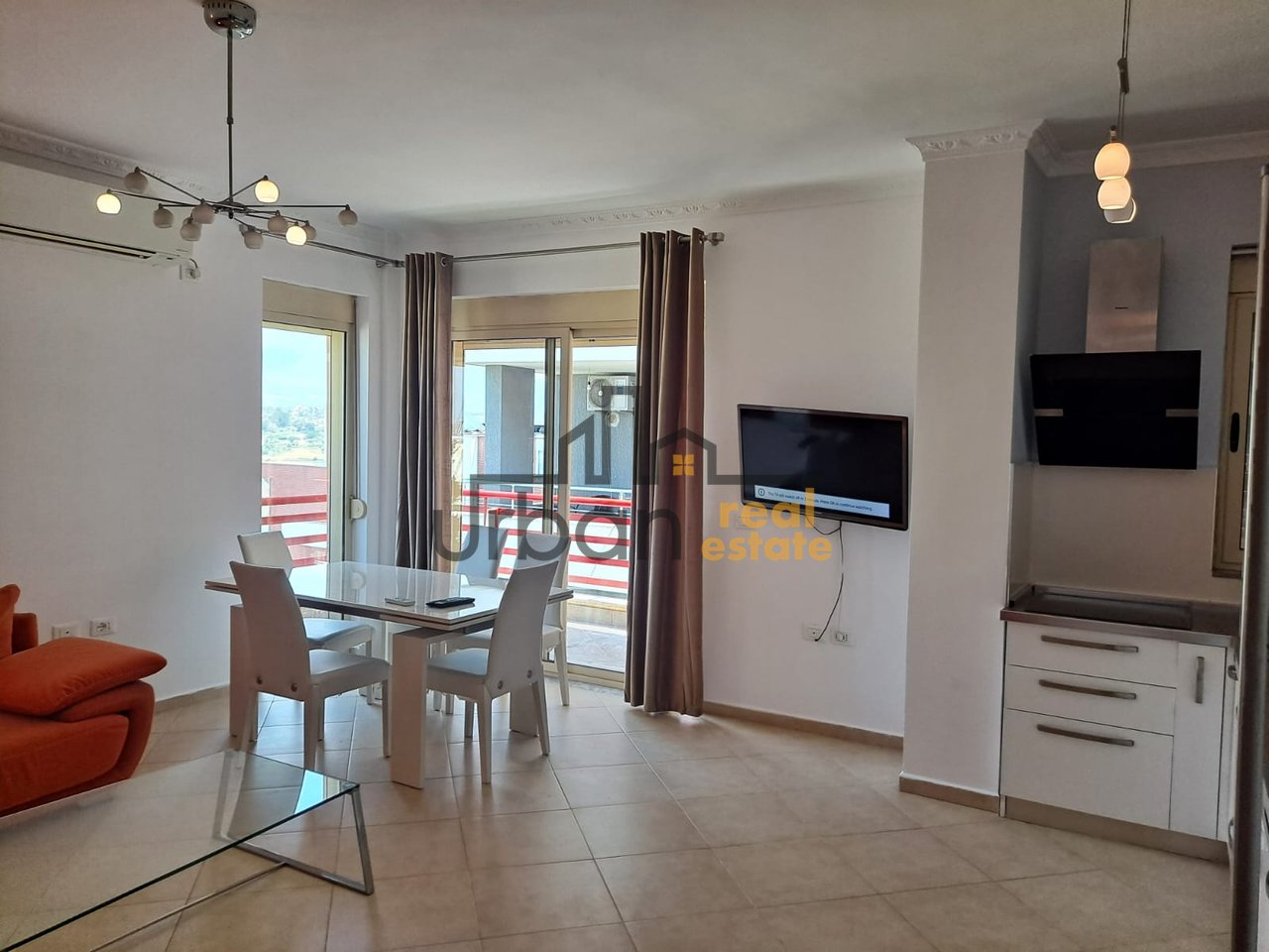 Qera, Apartament 2+1+ Garazh, Liqeni i Thatë, Tiranë - 1000€ | 110 m²