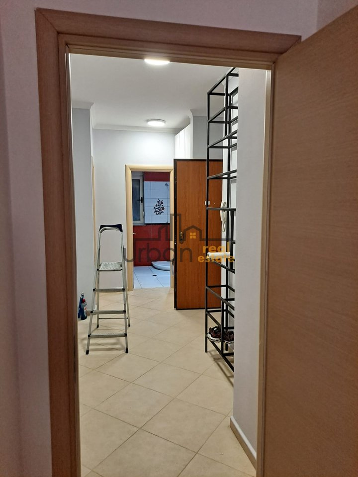 Qera, Apartament 2+1+ Garazh, Liqeni i Thatë, Tiranë - 1000€ | 110 m²