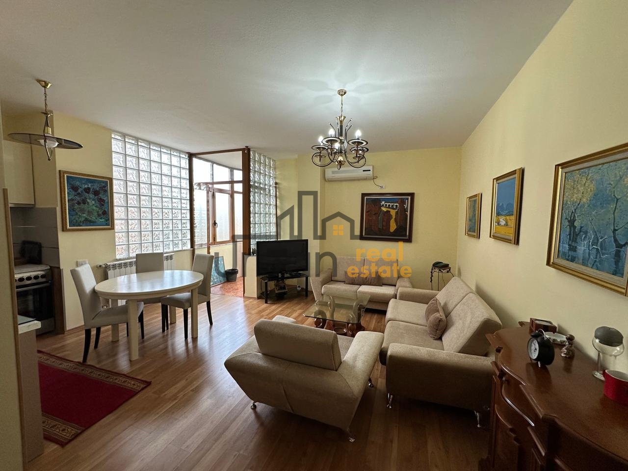 For Rent, 1+1 Apartment, Piazza, Tirana – €650 | 80 m²