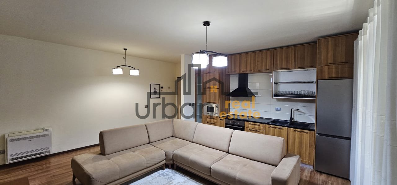 In affitto, Appartamento 1+1, Via Dibrë, Tirana - €600 | 60 m²