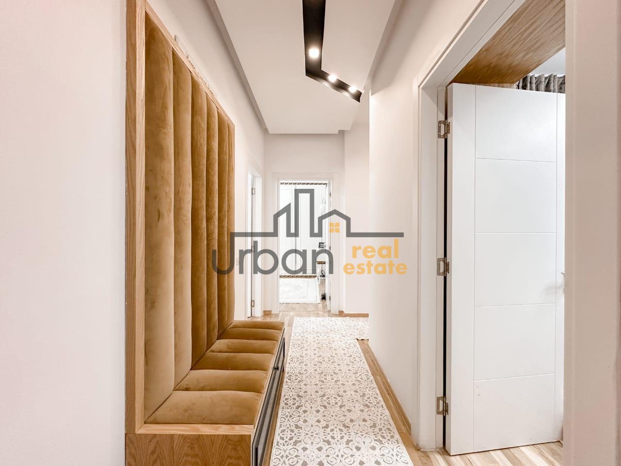 In vendita, Appartamento 3+1+2, Giardino Botanico, Tirana - 250000€ | 123 m²