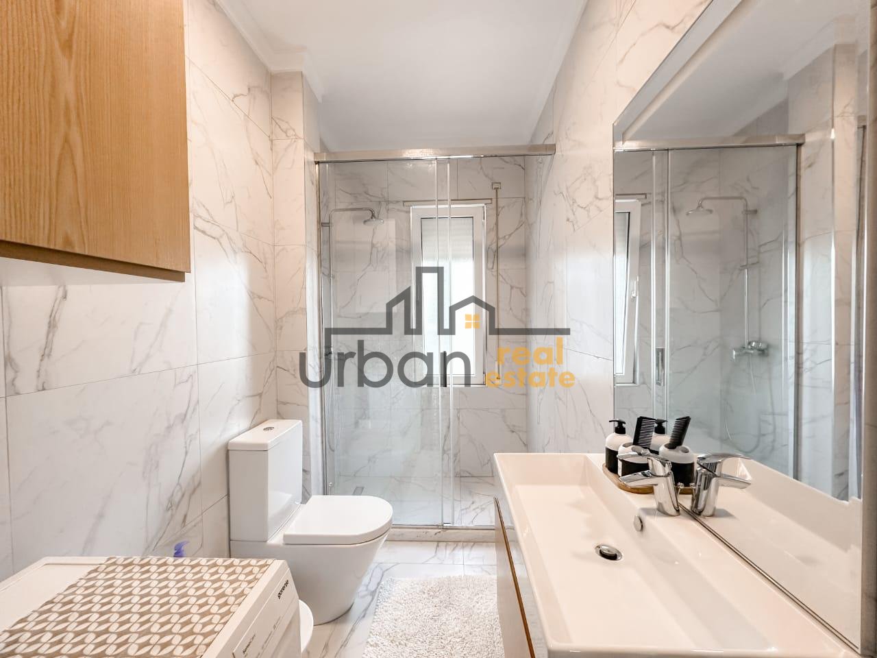 In vendita, Appartamento 3+1+2, Giardino Botanico, Tirana - 250000€ | 123 m²