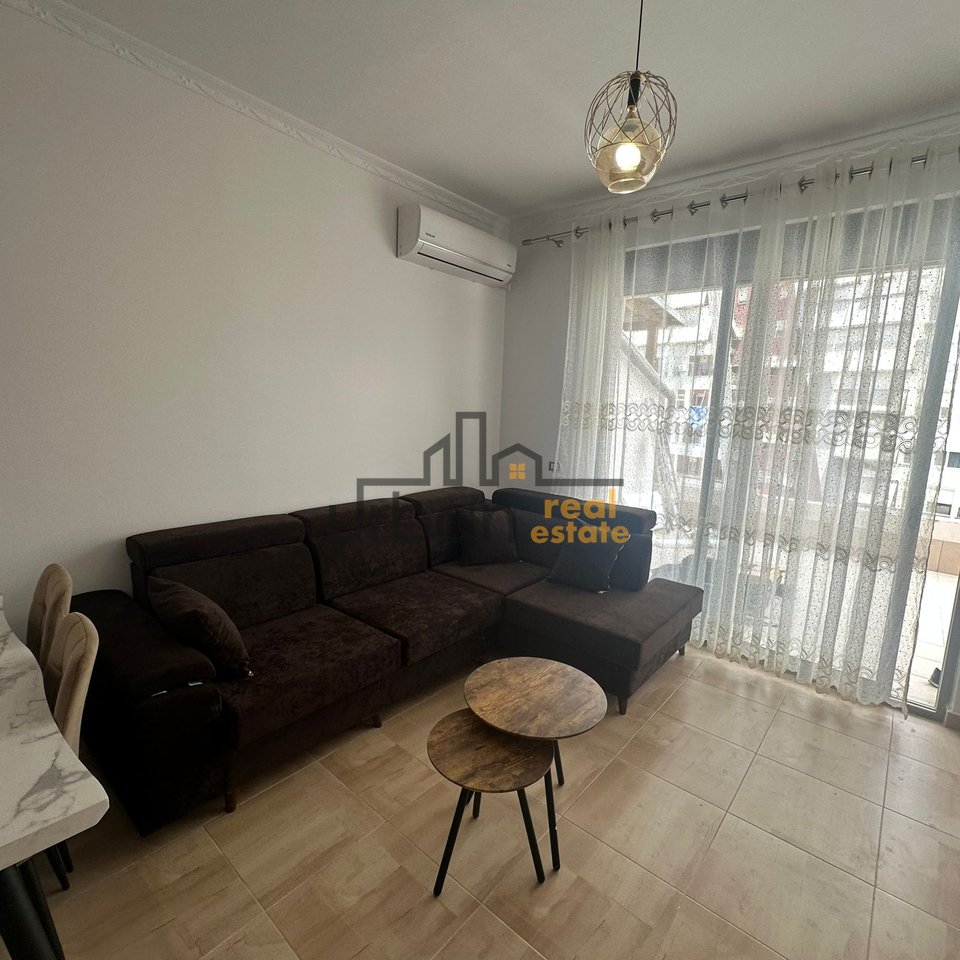 For Rent Apartment 3+1+2+Parking Space at New Maternity, Tirana - 750€ | 95 m²