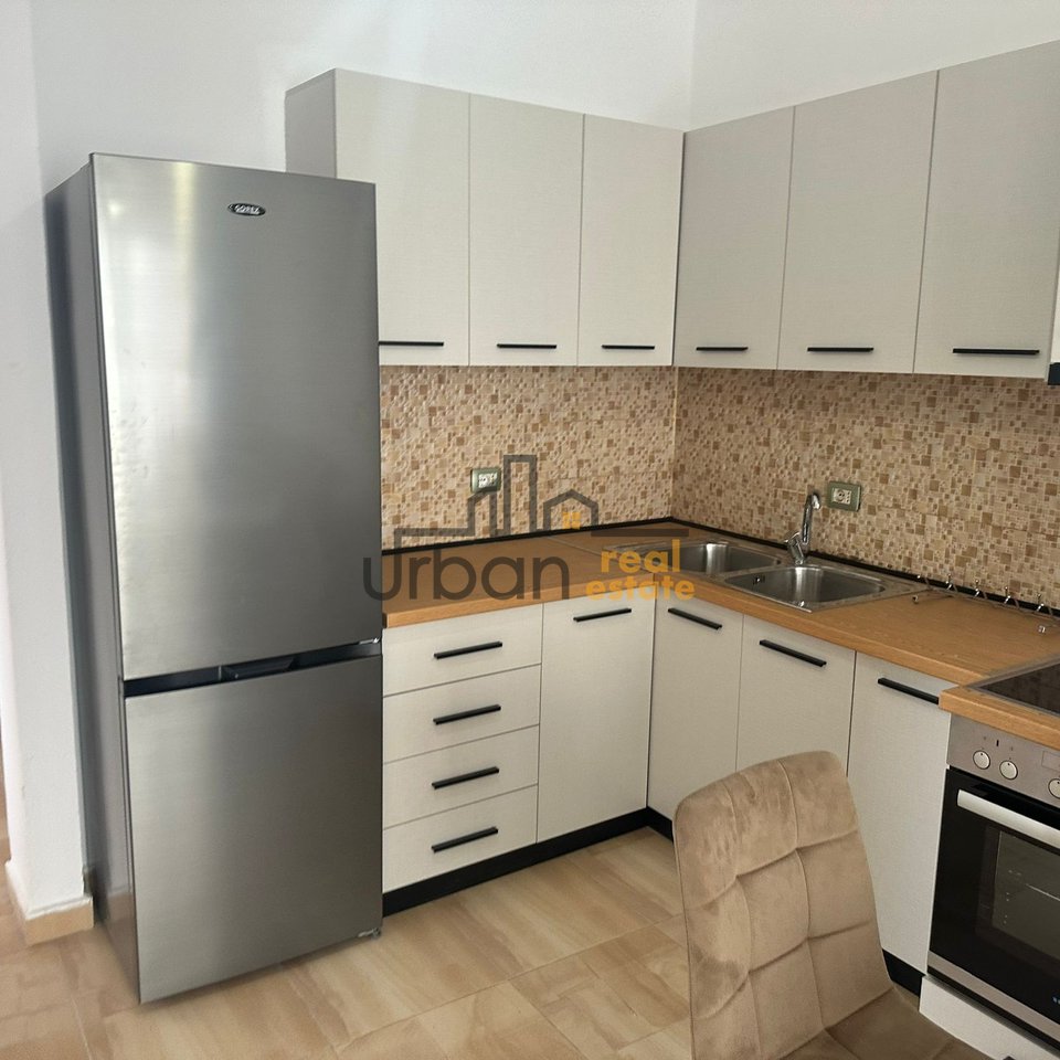 For Rent Apartment 3+1+2+Parking Space at New Maternity, Tirana - 750€ | 95 m²