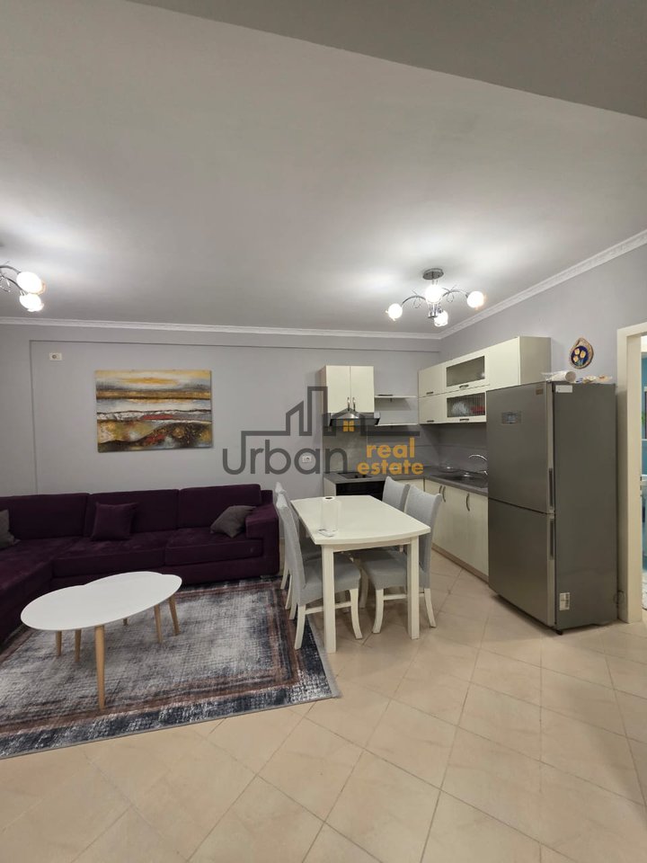 Affitto, Appartamento 2+1, Yzberish, Tirana - 550€ | 100 m²