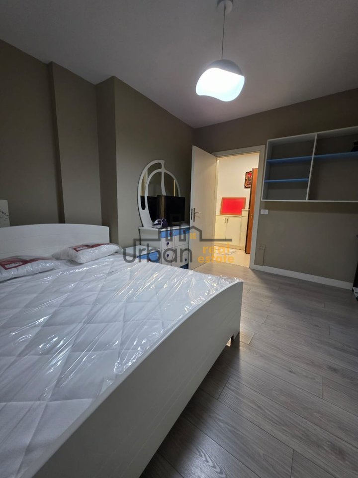 Affitto, Appartamento 2+1, Yzberish, Tirana - 550€ | 100 m²