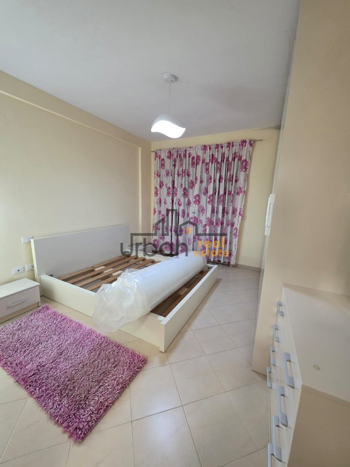Affitto, Appartamento 2+1, Yzberish, Tirana - 550€ | 100 m²