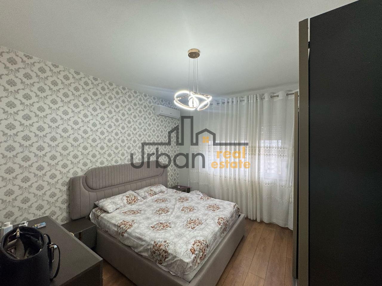 Shitet , Apartament 2+1+1, Porcelan, Tiranë - 155000€ | 90 m²