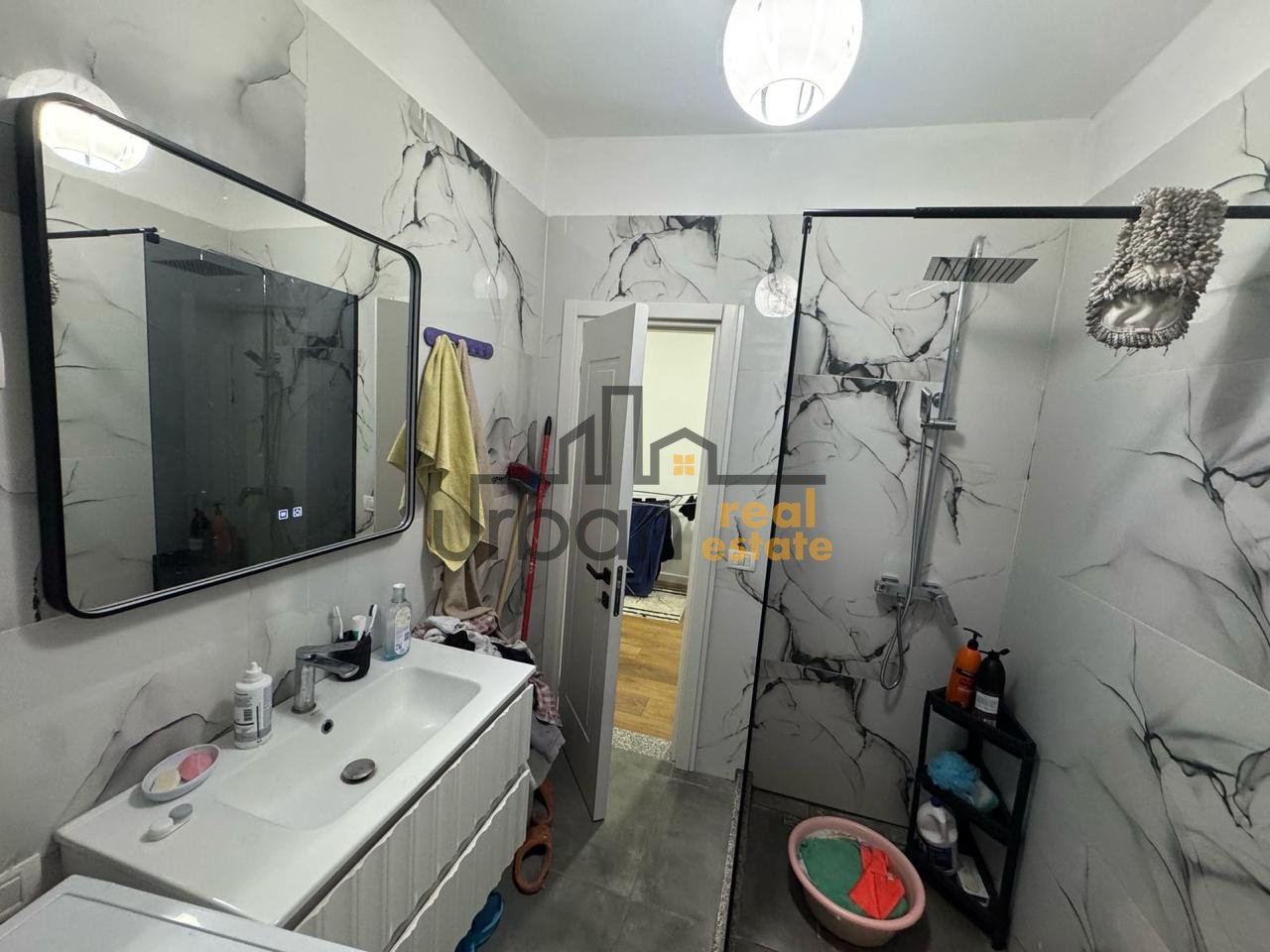 Shitet , Apartament 2+1+1, Porcelan, Tiranë - 155000€ | 90 m²