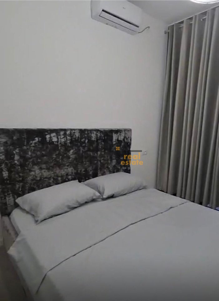 Qera Apartament 1+1 te Bulevardi Zogu i Parë, Tiranë - 650€ | 65 m²