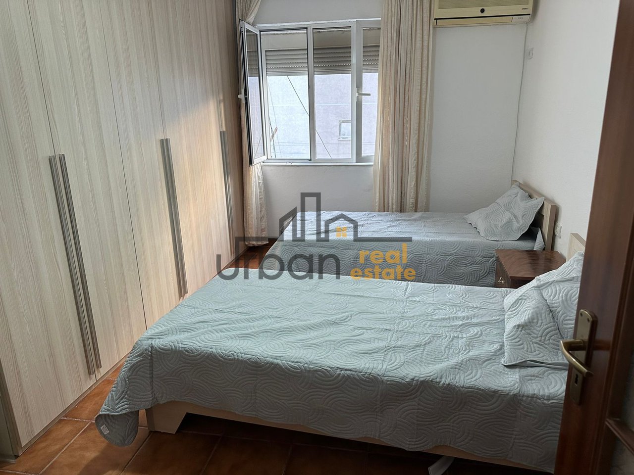 Appartamento in affitto 2+1 + posto auto a New Bazaar, (Optika Roma) Tirana - 680€ | 75 m²