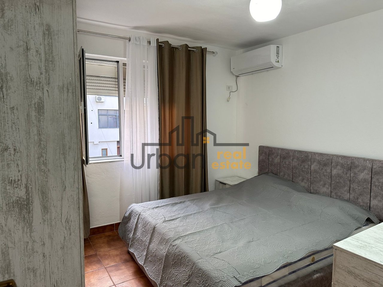 Appartamento in affitto 2+1 + posto auto a New Bazaar, (Optika Roma) Tirana - 680€ | 75 m²