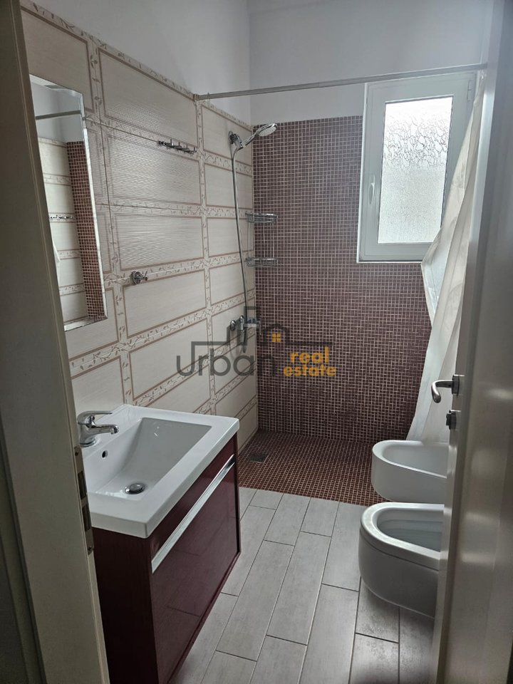 Rent Apartment 3+1 at Vilat Amerikane, Tirana - €550 | 160 m²