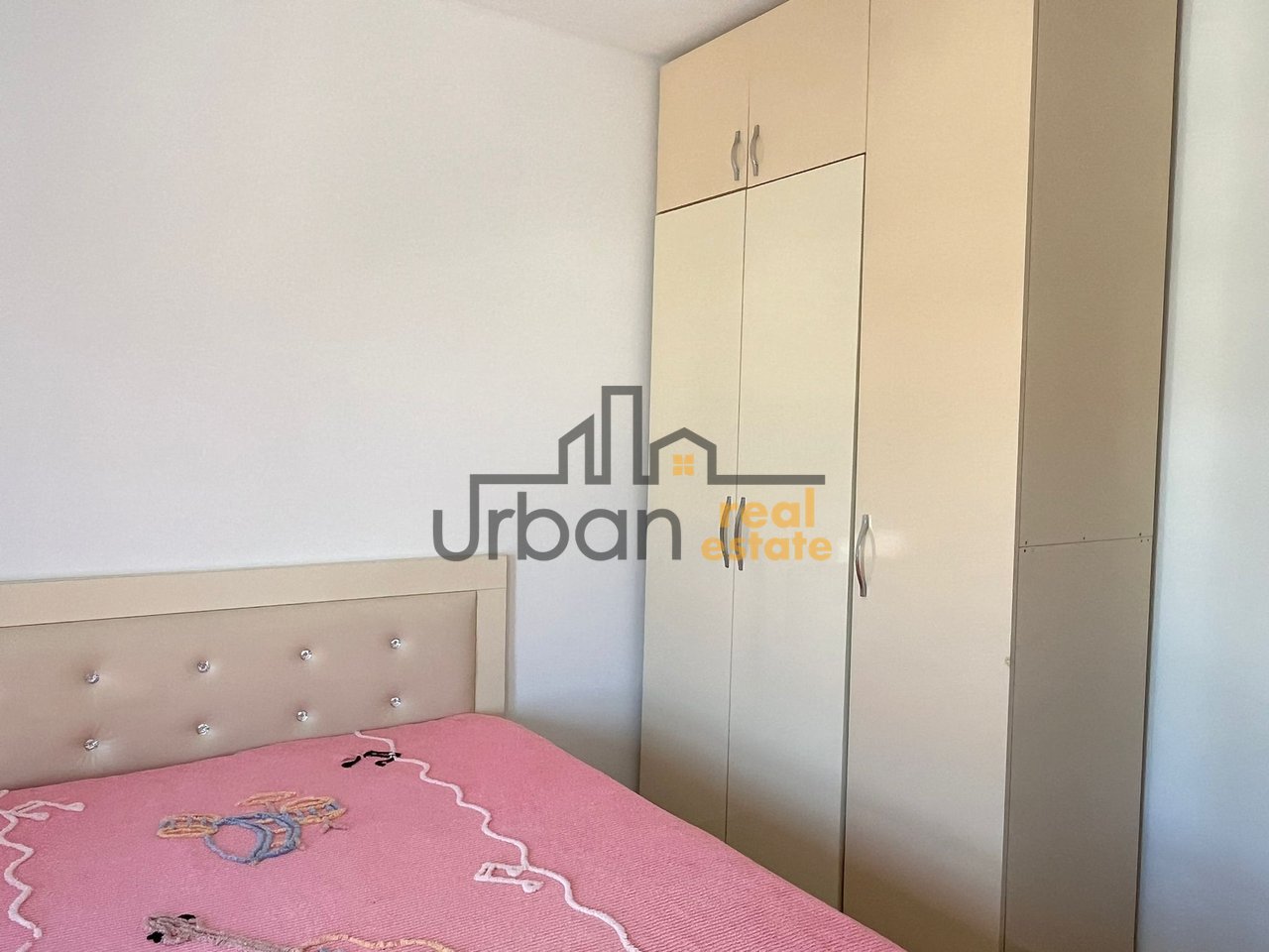 Qera  Apartament 3+2+2 te  Rruga 5 Maji, Tiranë - 750€ | 122 m²