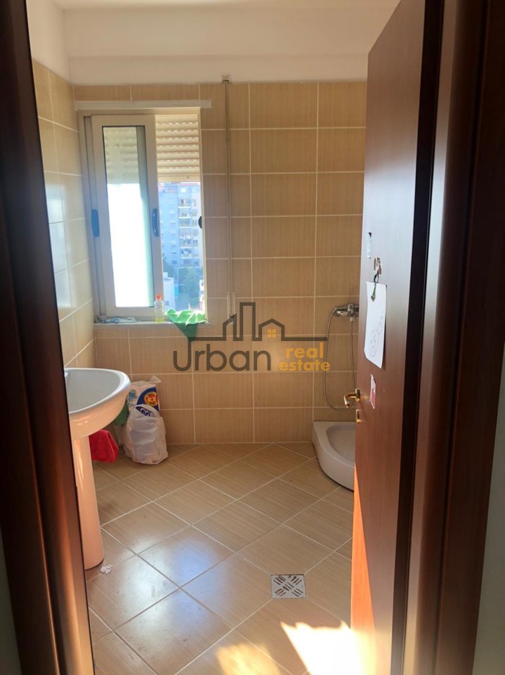 Jepet me Qera Apartamet i pershtatshem dhe per Zyre 2+1 te Jordan Misja - 600€ | 107 m²