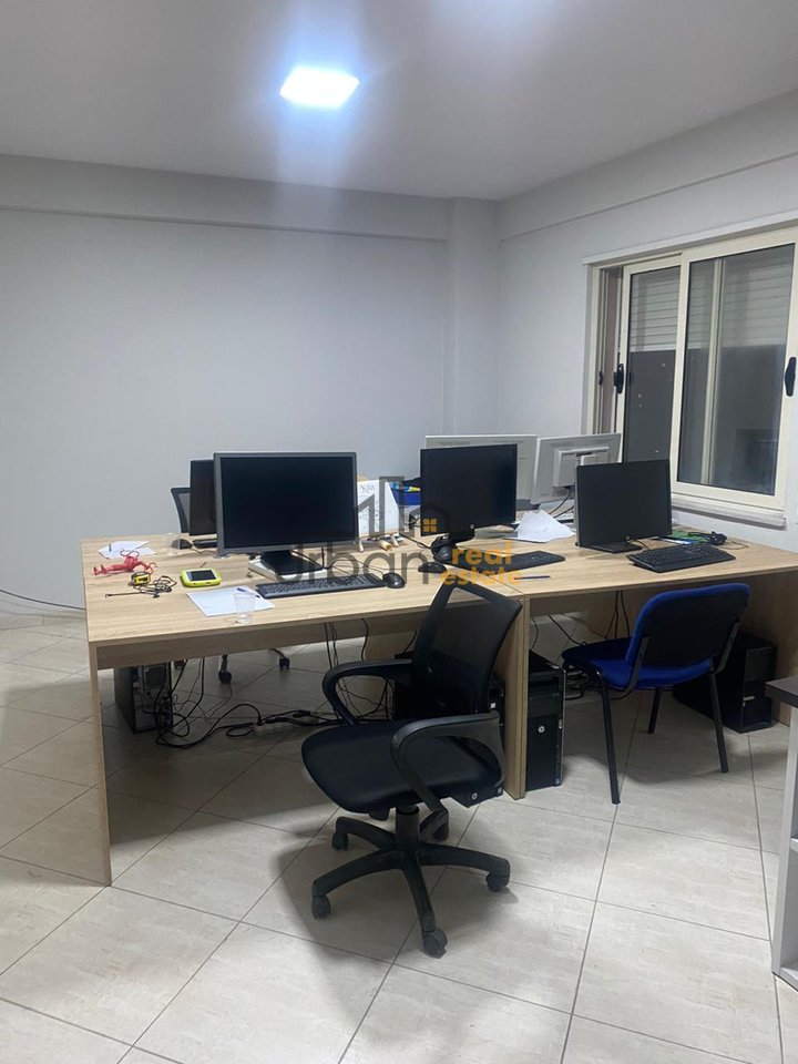 Jepet me Qera Apartamet i pershtatshem dhe per Zyre 2+1 te Jordan Misja - 600€ | 107 m²