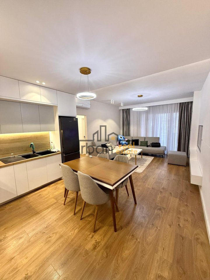Affitto Appartamento 2+1 in Via Elbasani, Tirana - 900€ | 110 m²