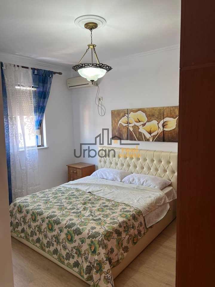 Shitet Apartament 2+1+Aneks i Vecuar te Rruga Bardhyl në Tiranë - 147000€ | 72 m²