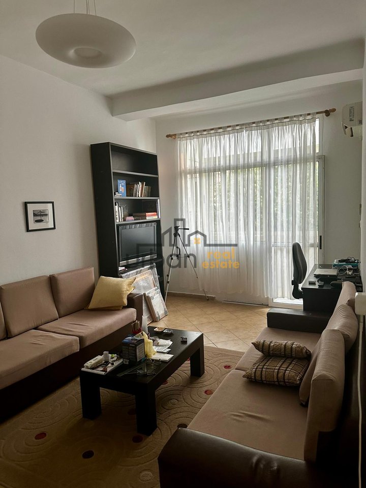 Shitet  Apartament 1+1 te  Rruga e Durrësit, Tiranë - 185,000€ | 70 m²