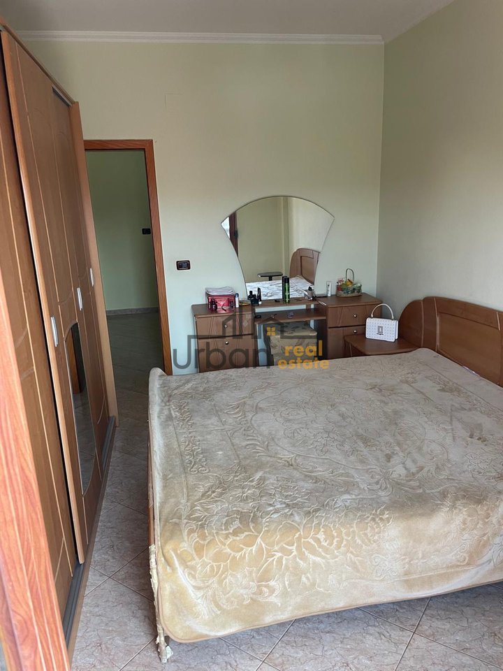 Apartment 3+1 for Rent in Laprakë, Tirana - 400€ | 94 m²