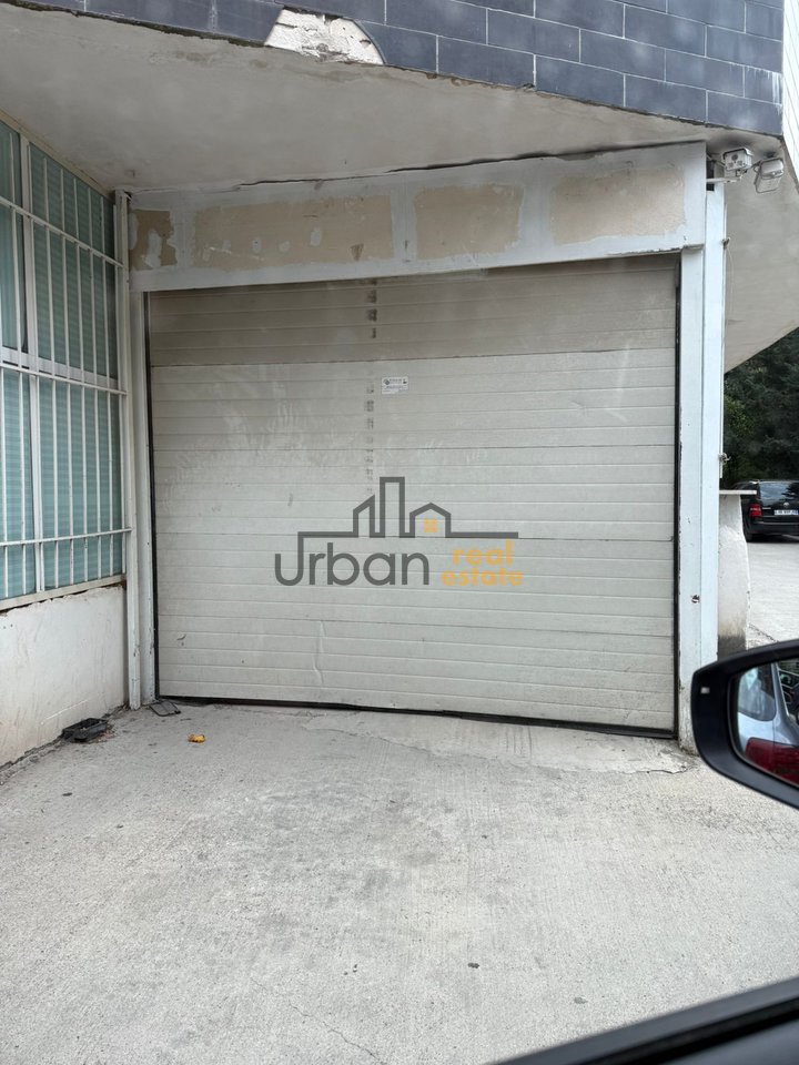 Locale commerciale in affitto + posto auto a Fresku, Tirana - 700€ | 200 m²