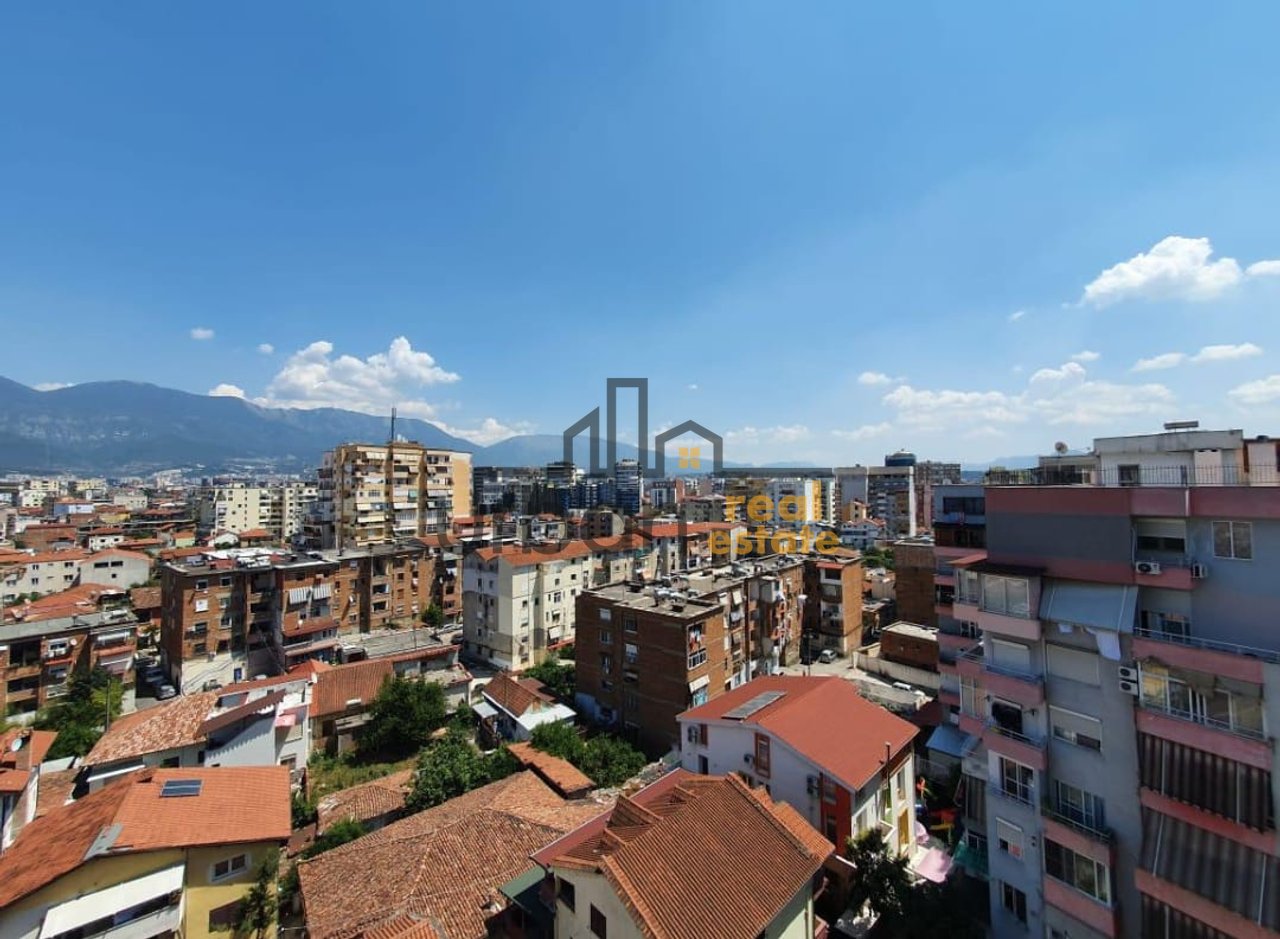 Qera  Apartament 2+1+2 te  Rruga Barrikadave, Tirana - 700€ | 115 m²