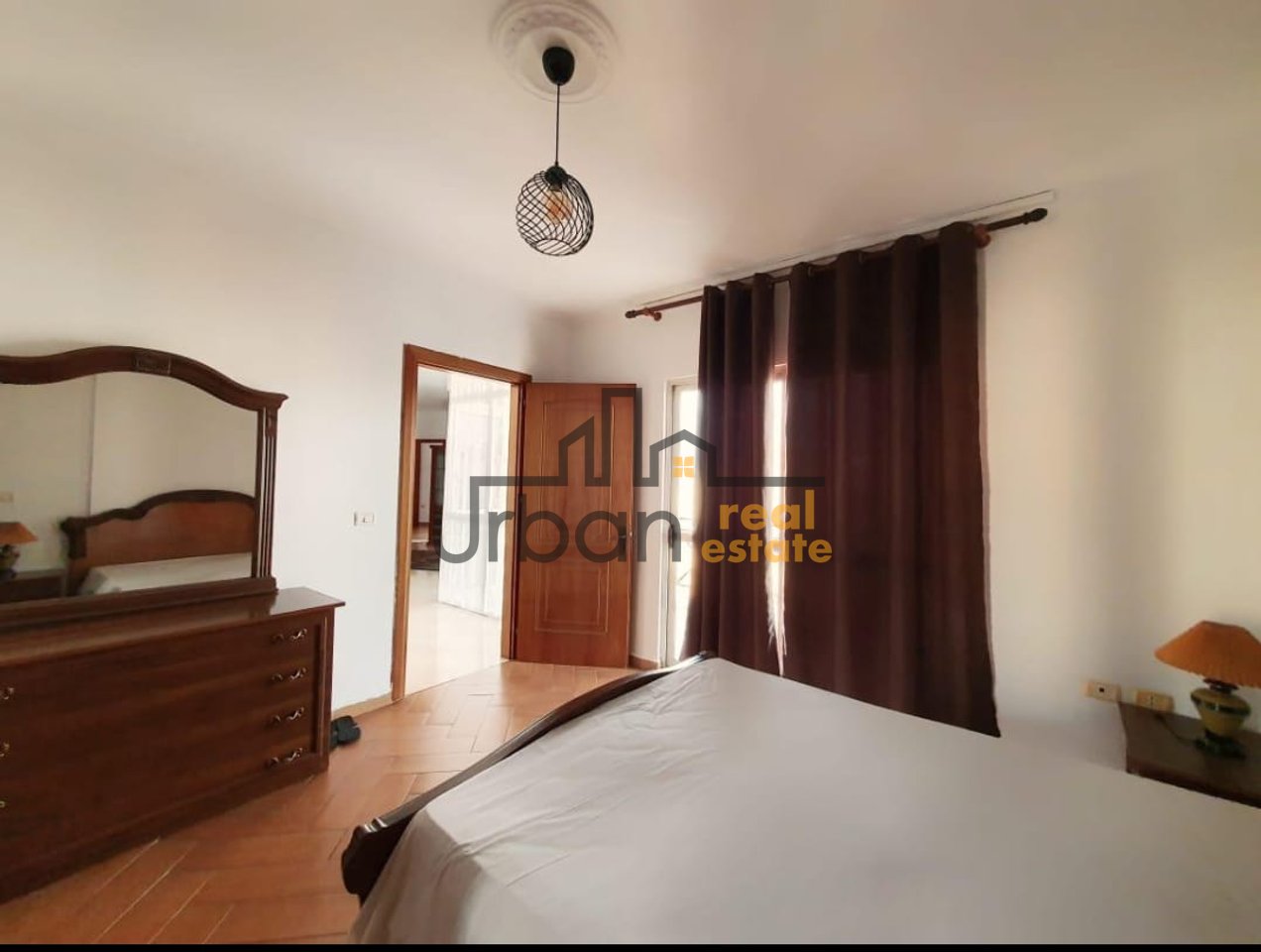 Qera  Apartament 2+1+2 te  Rruga Barrikadave, Tirana - 700€ | 115 m²
