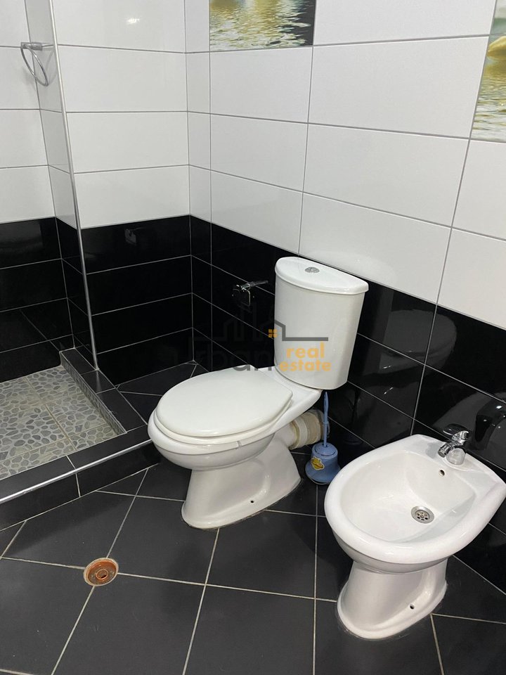 Qera, Apartament 2+1,  Astir, Tiranë - 550€ | 90 m²