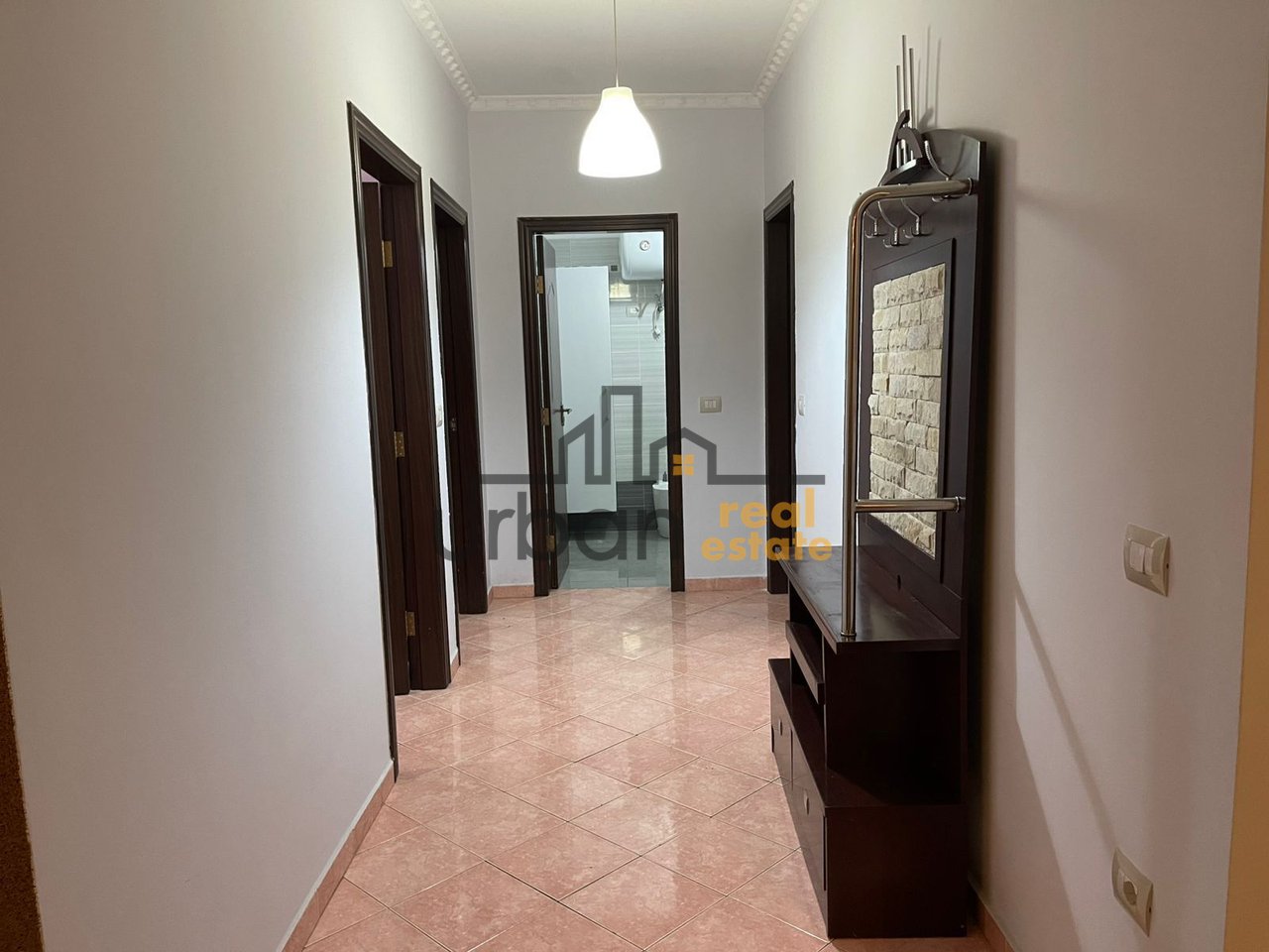 Affitto, Appartamento 2+1+2 Balconi, Yzberisht, Tirana - 500€ | 110 m²