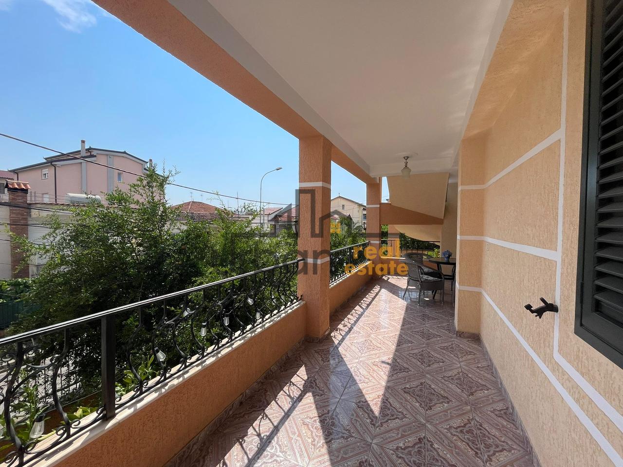 Qera, Apartament 2+1,  Tregu Elektrik, Tiranë - 500€ | 140 m²