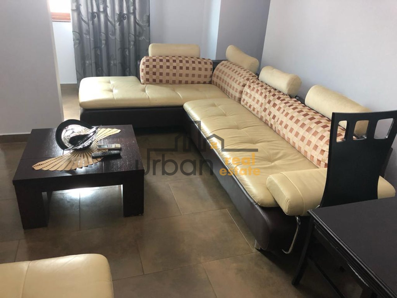 Affitto, Appartamento 2+1, Via di Dibra, Tirana - 650€ | 90 m²