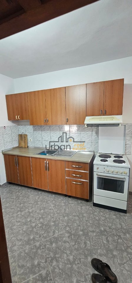 Affitto, Appartamento 1+1, Ex Parco degli Autobus, Tirana - 450€ | 65 m²