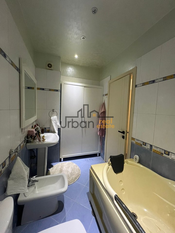 In vendita, Appartamento 2+1+2, Complesso Delijorgji, Tirana - 290000€ | 119 m²