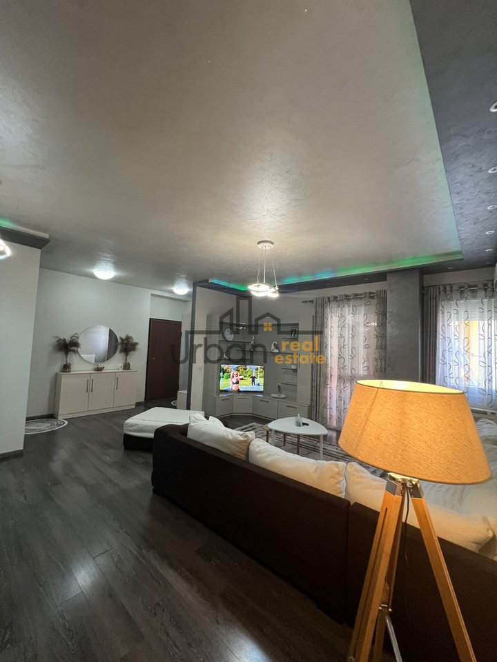 In vendita, Appartamento 2+1+2, Complesso Delijorgji, Tirana - 290000€ | 119 m²